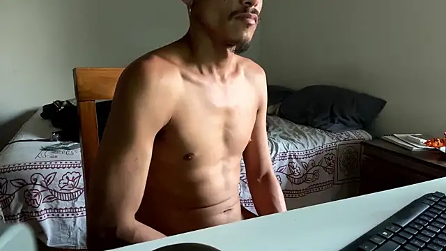 Snapshot of villanocat chatting on 12-21-24, 11:45 villanocat online show from 12-21-24, 11:45