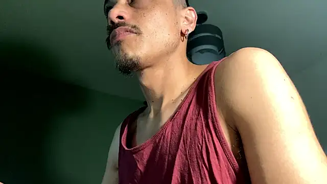 Snapshot of villanocat chatting on 09-25-25, 03:45 villanocat online show from 09-25-25, 03:45