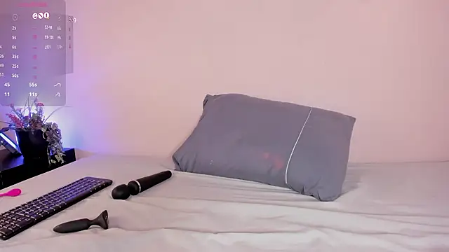 Snapshot of shysweets chatting on 02-13-26, 11:32 shysweets online show from 02-13-26, 11:32