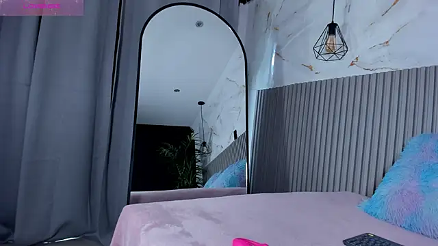 valentina lux online show from 06-29-26, 07:35