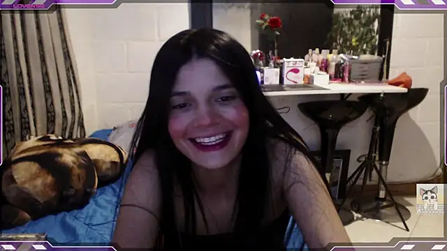 Sarahgin online show from 01-13-25, 07:20