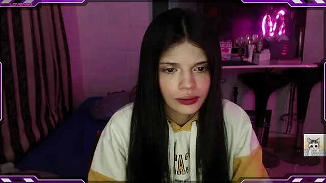 Sarahgin online show from 01-28-25, 10:56