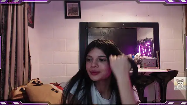 Sarahgin online show from 02-05-25, 01:33