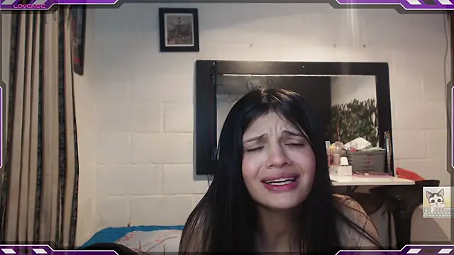 Sarahgin online show from 01-25-25, 01:30