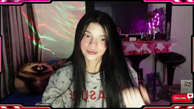 Sarahgin online show from 09-17-25, 09:22