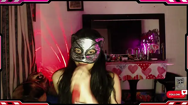 Sarahgin online show from 10-17-25, 08:54