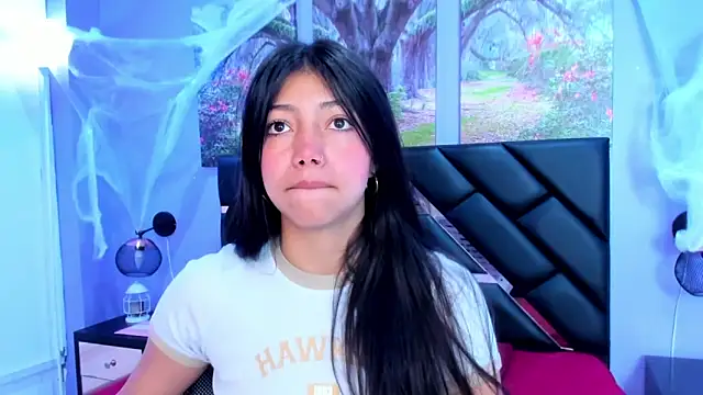 Snapshot of KimberlyVillaLobos chatting on 10-20-25, 11:33 KimberlyVillaLobos online show from 10-20-25, 11:33