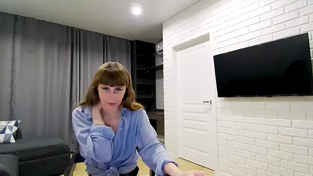 Daniella Lorente online show from 12-13-25, 10:16