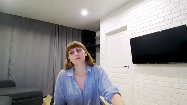 Daniella Lorente online show from 10-27-25, 11:27