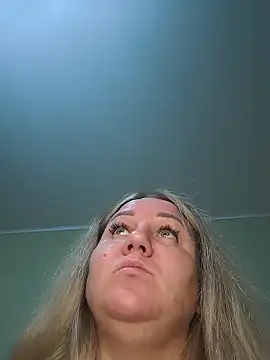 Anna Curvy online show from 11-27-25, 12:00