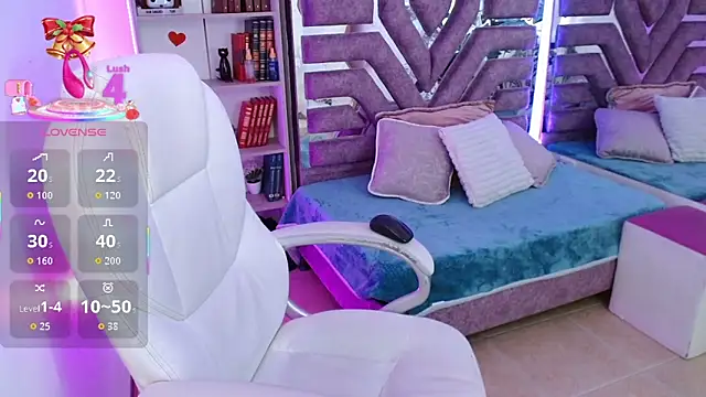 AliceWalker 11 online show from 11-23-25, 06:29