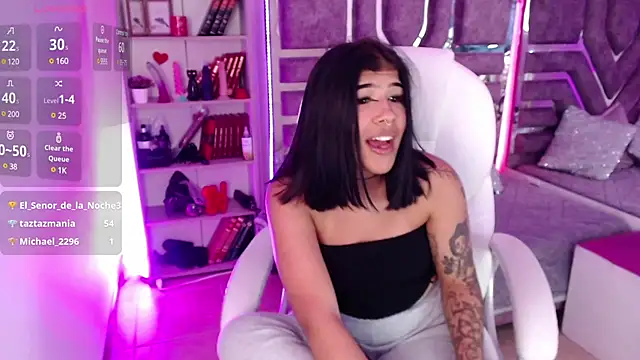 AliceWalker 11 online show from 03-13-25, 02:16