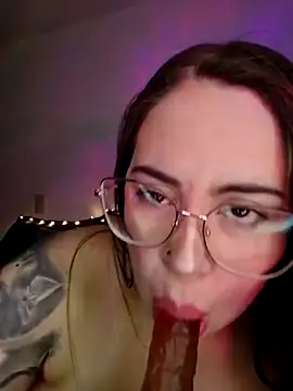 soofy   online show from 02-20-26, 06:19