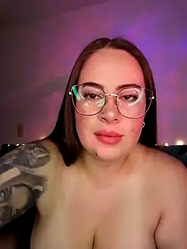 soofy   online show from 04-23-26, 05:03