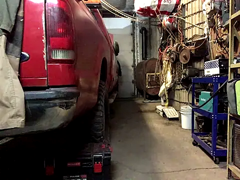 Frankdick01 online show from 11-03-25, 06:40