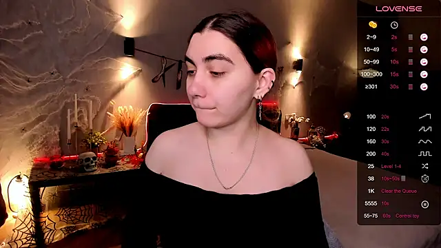 hannacheekss  online show from 10-27-25, 01:50