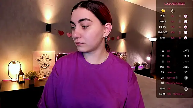 hannacheekss  online show from 09-26-25, 02:07