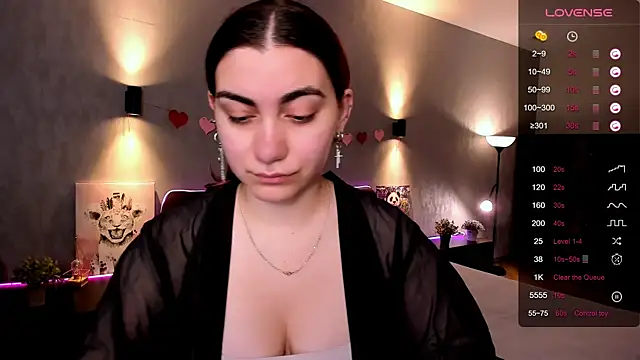 hannacheekss  online show from 09-19-25, 02:15