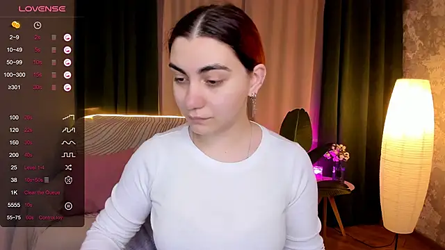 hannacheekss  online show from 09-24-25, 02:07