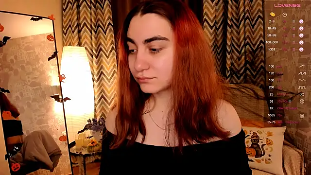 hannacheekss  online show from 10-30-25, 02:10