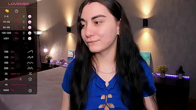 hannacheekss  online show from 03-04-25, 05:21