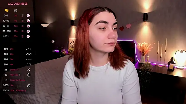 hannacheekss  online show from 02-25-26, 02:01