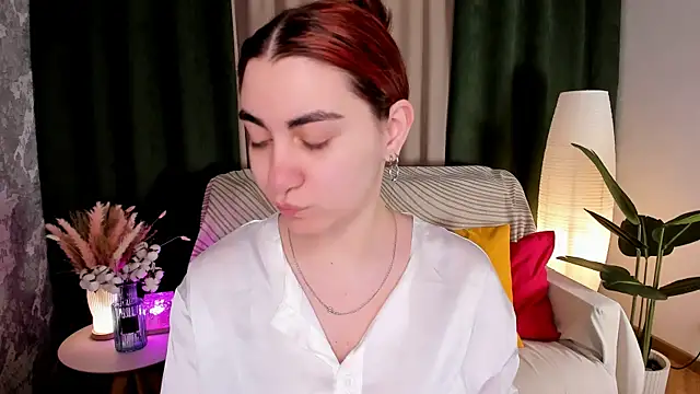 hannacheekss  online show from 05-21-26, 02:09