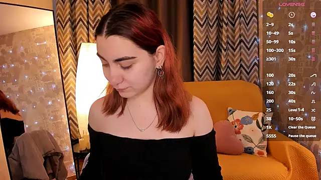 hannacheekss  online show from 03-17-26, 02:14