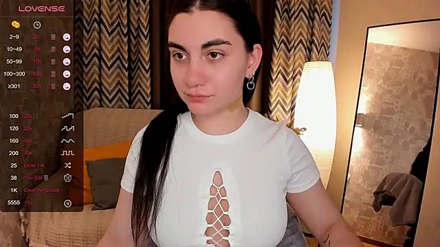 hannacheekss  online show from 02-25-25, 08:14