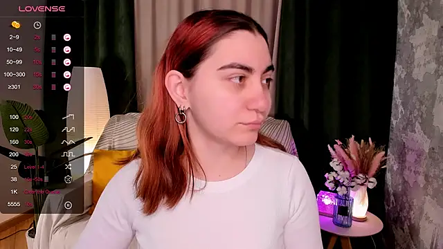 hannacheekss  online show from 03-28-26, 02:01