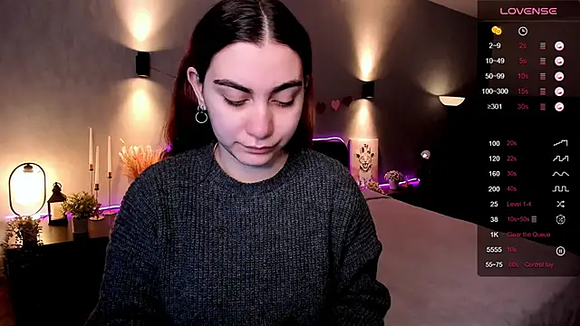 hannacheekss  online show from 11-17-25, 02:04