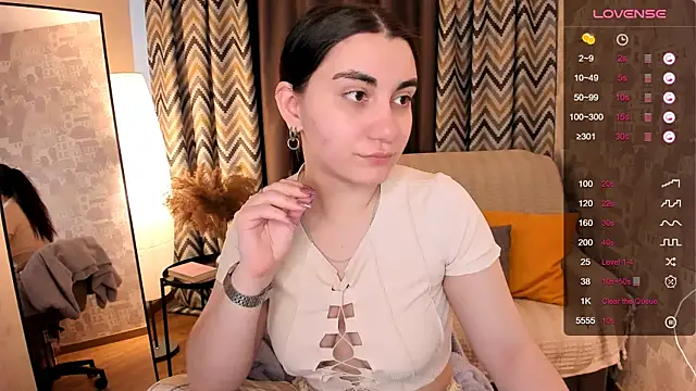 hannacheekss  online show from 03-11-25, 05:24