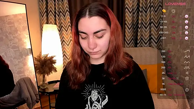 hannacheekss  online show from 10-06-25, 02:13