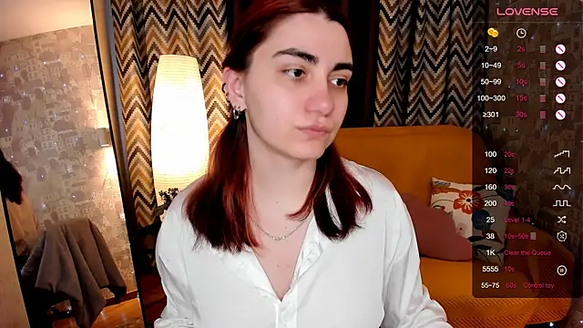 hannacheekss  online show from 05-18-26, 02:12