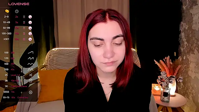 hannacheekss  online show from 11-25-25, 02:01