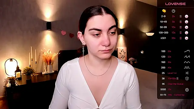 hannacheekss  online show from 11-04-25, 02:04