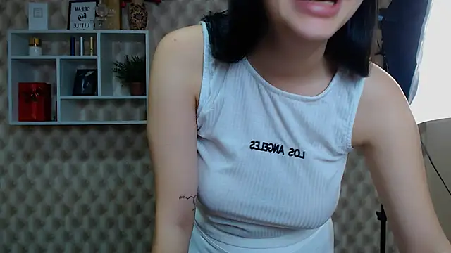 AliceSexyyy  online show from 10-07-25, 09:10