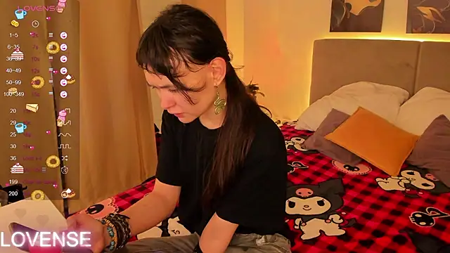 Emily Strikeee online show from 02-10-26, 10:03