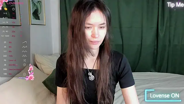 Emily Strikeee online show from 11-06-25, 10:08