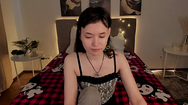 Emily Strikeee online show from 04-29-26, 01:54