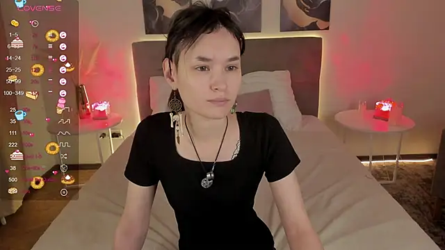 Emily Strikeee online show from 12-02-25, 10:28