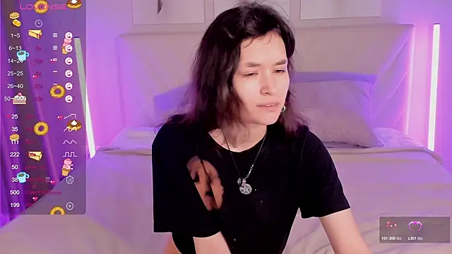 Emily Strikeee online show from 11-21-25, 10:14