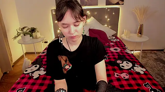 Emily Strikeee online show from 05-20-26, 01:46