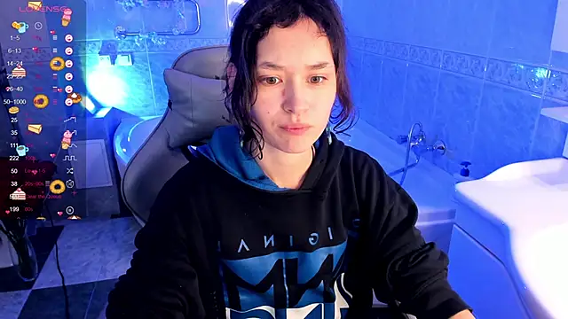 Emily Strikeee online show from 10-06-25, 10:05