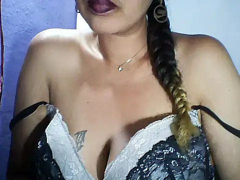 Snapshot of layanah12 chatting on 10-13-25, 06:31 layanah12 online show from 10-13-25, 06:31