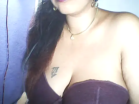 layanah12 online show from 04-29-26, 08:04