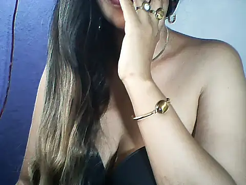 layanah12 online show from 03-05-26, 03:47