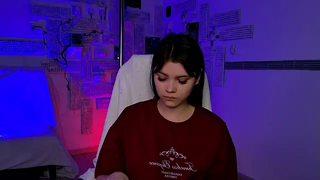 EvaThopson online show from 02-15-26, 06:03