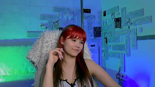 EvaThopson online show from 05-06-26, 03:38