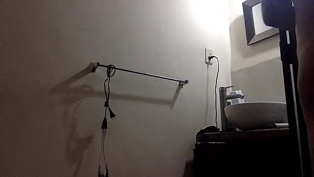 Snapshot of Hxnsovrgon chatting on 04-14-26, 04:17 Hxnsovrgon online show from 04-14-26, 04:17